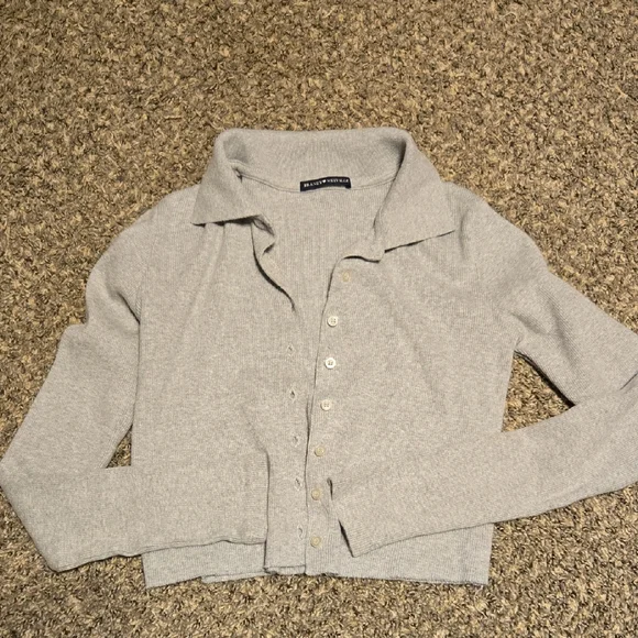 Brandy Melville Light Gray Cardigan - Picture 1 of 6